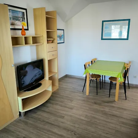 Mecklenburg 10 Appartement *