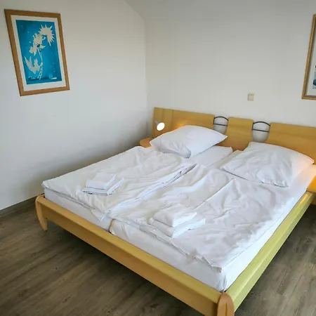 Appartement Mecklenburg 10 Goehren (Ruegen)